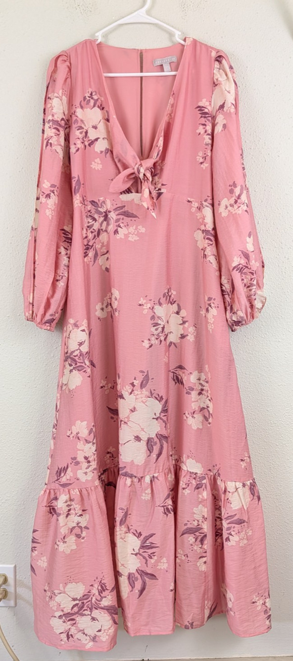 Chelsea28 sz M Sydney Maxi Dress pink floral tie front slit sleeves 0090